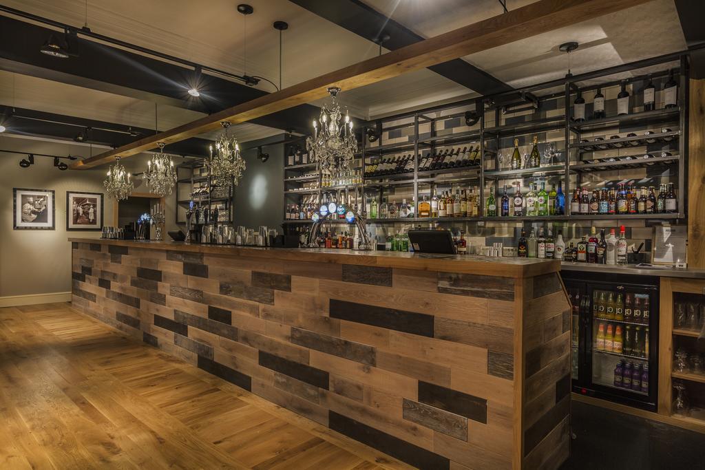 The Golden Fleece Hotel, Thirsk, North Yorkshire Bagian luar foto
